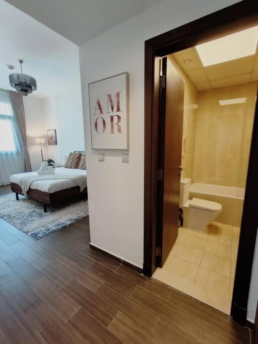 1 Bed - Azizi Daisy - Furjan Ferienhaus