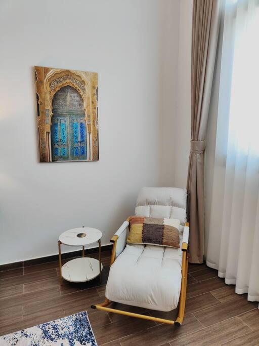Ferienhaus 1 Bed - Azizi Daisy - Furjan Dubai