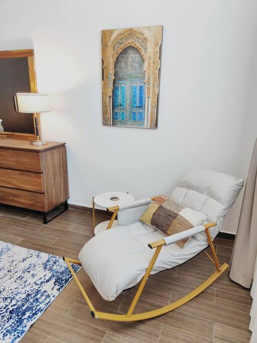 1 Bed - Azizi Daisy - Furjan Ferienhaus Dubai