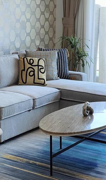 1 Bed - Azizi Daisy - Furjan Ferienhaus Dubai