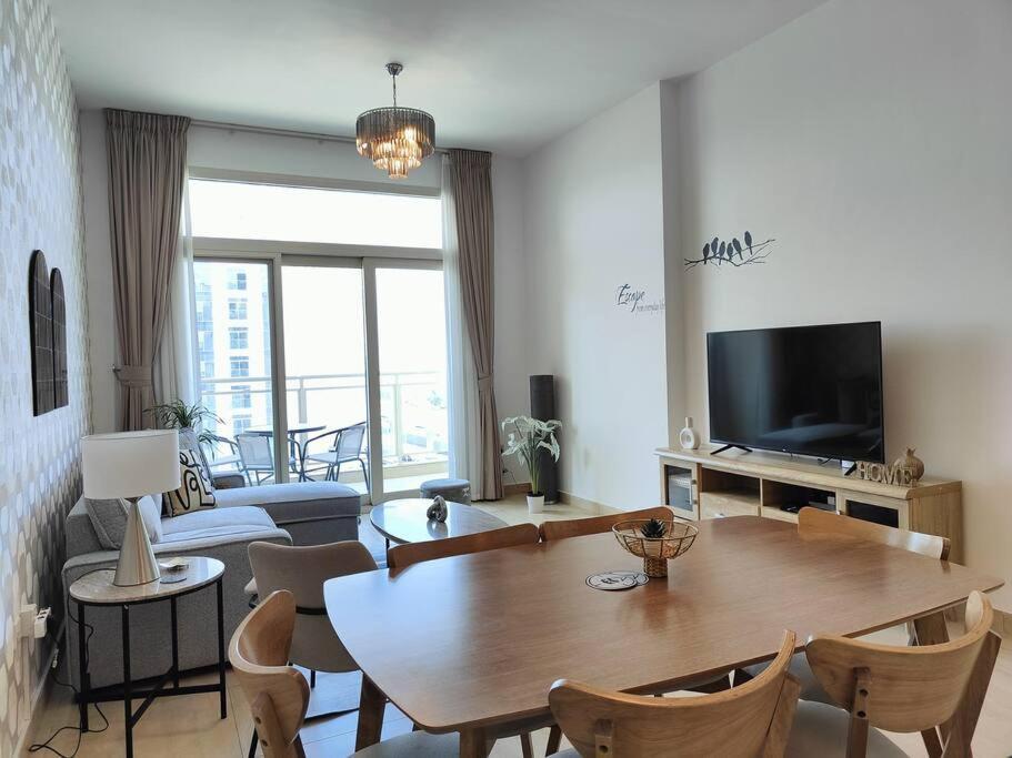 Ferienhaus 1 Bed - Azizi Daisy - Furjan Dubai
