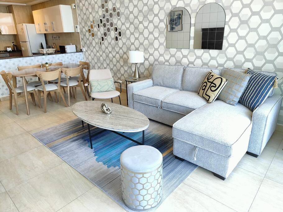 1 Bed - Azizi Daisy - Furjan Dubai