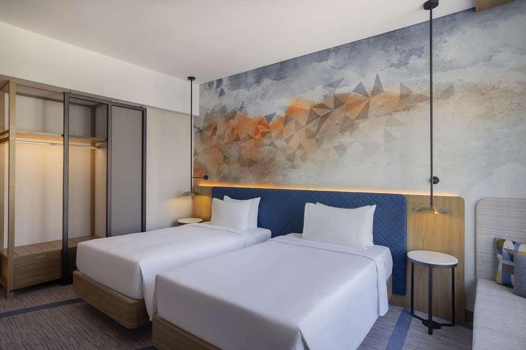 Hilton Garden Business Bay Otel *