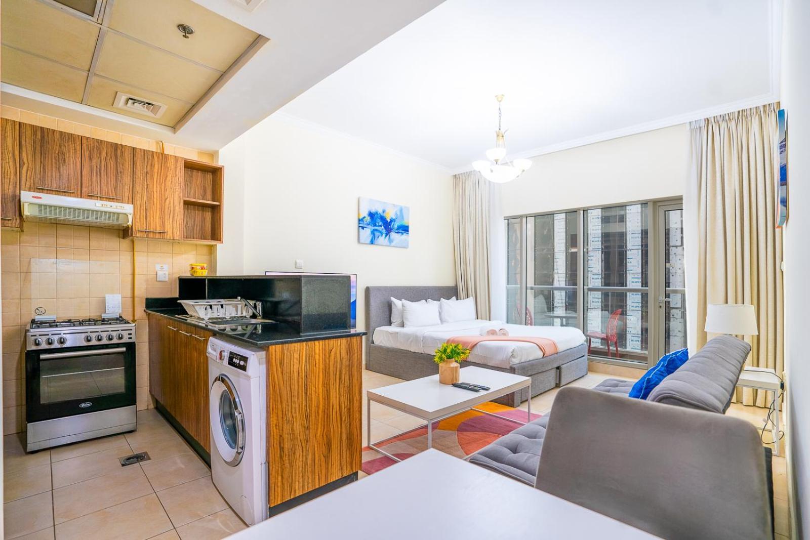 Rh- Contemporary Studio, Downtown, Near Mall & Burj Khalifa * Dubai