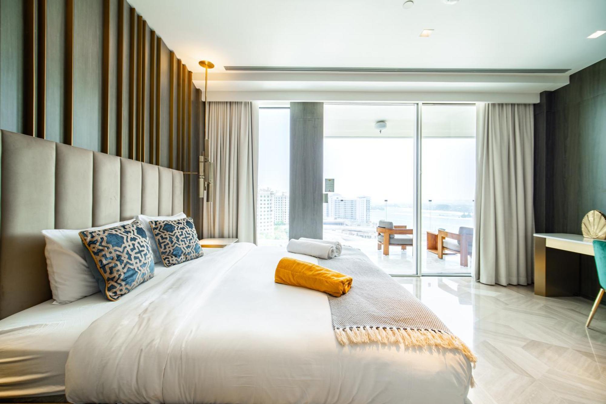 Five Palm Super Luxury With Full Sea Views * Dubai