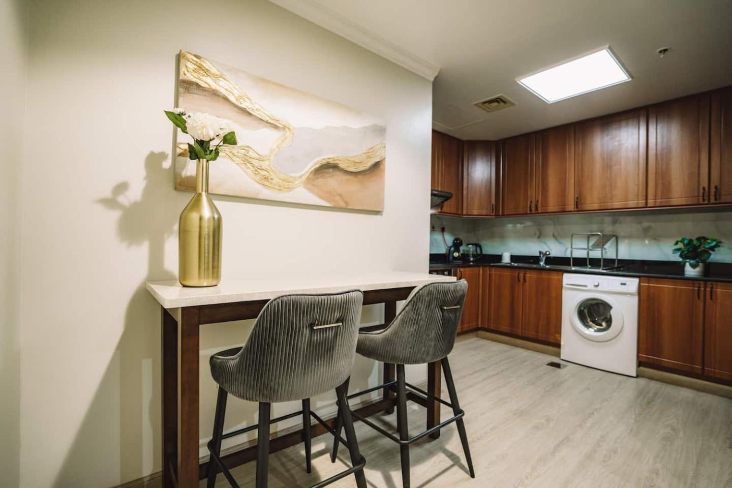 Luxurios One Bedroom High Floor Apartment Dubai