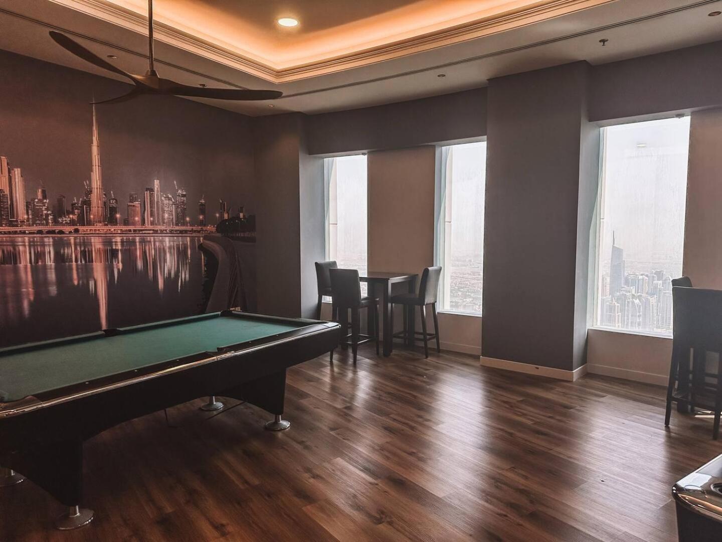 Luxurios One Bedroom High Floor *
