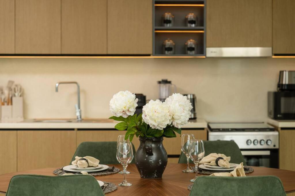 Prime Retreats @ Burj Crown By Emaar, Downtown