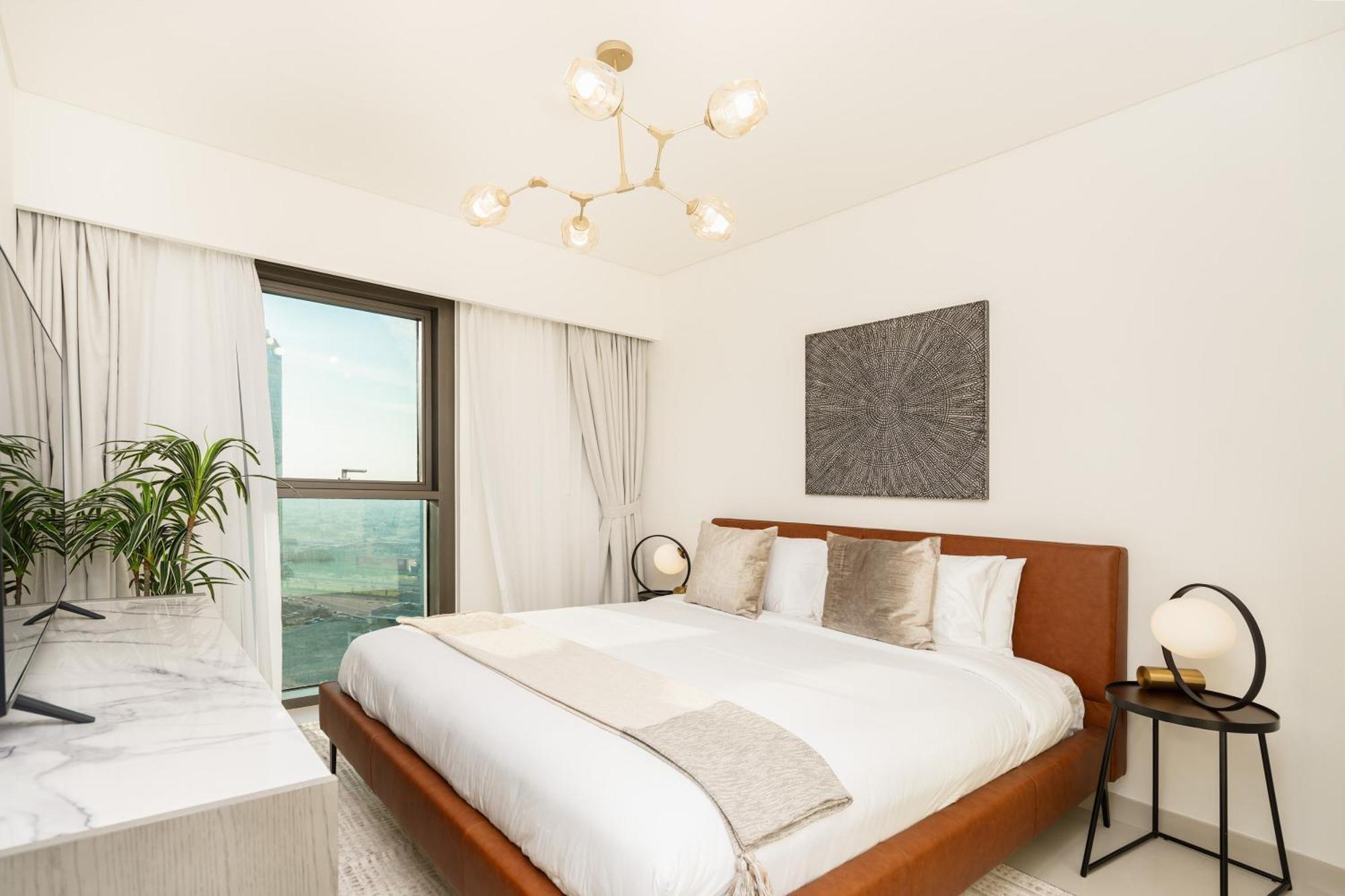 Prime Retreats @ Burj Crown By Emaar, Downtown *