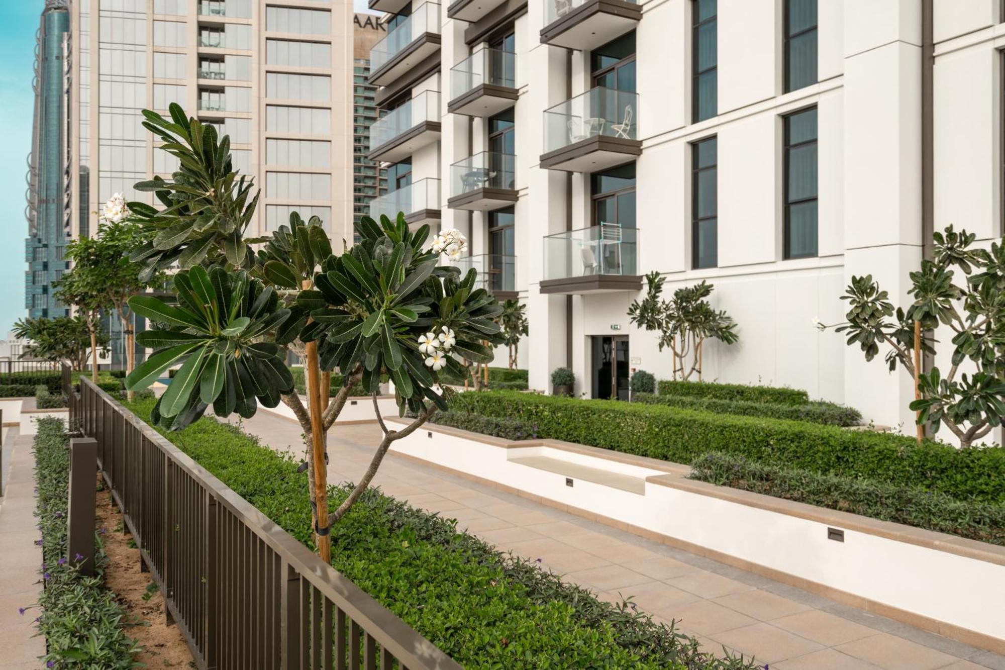 Prime Retreats @ Burj Crown By Emaar, Downtown