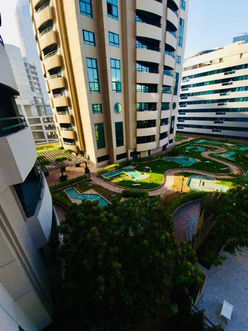 Single Partition 2 Min From Metro Swiming Pool View Privatunterkunft