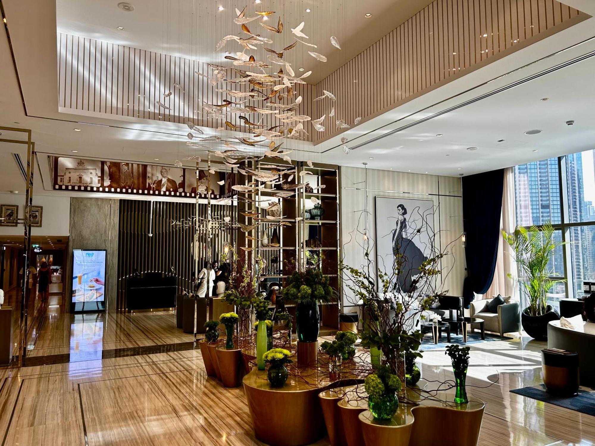 Luxury With Burj Khalifa Views & Infinity Pool Apartment Dubai