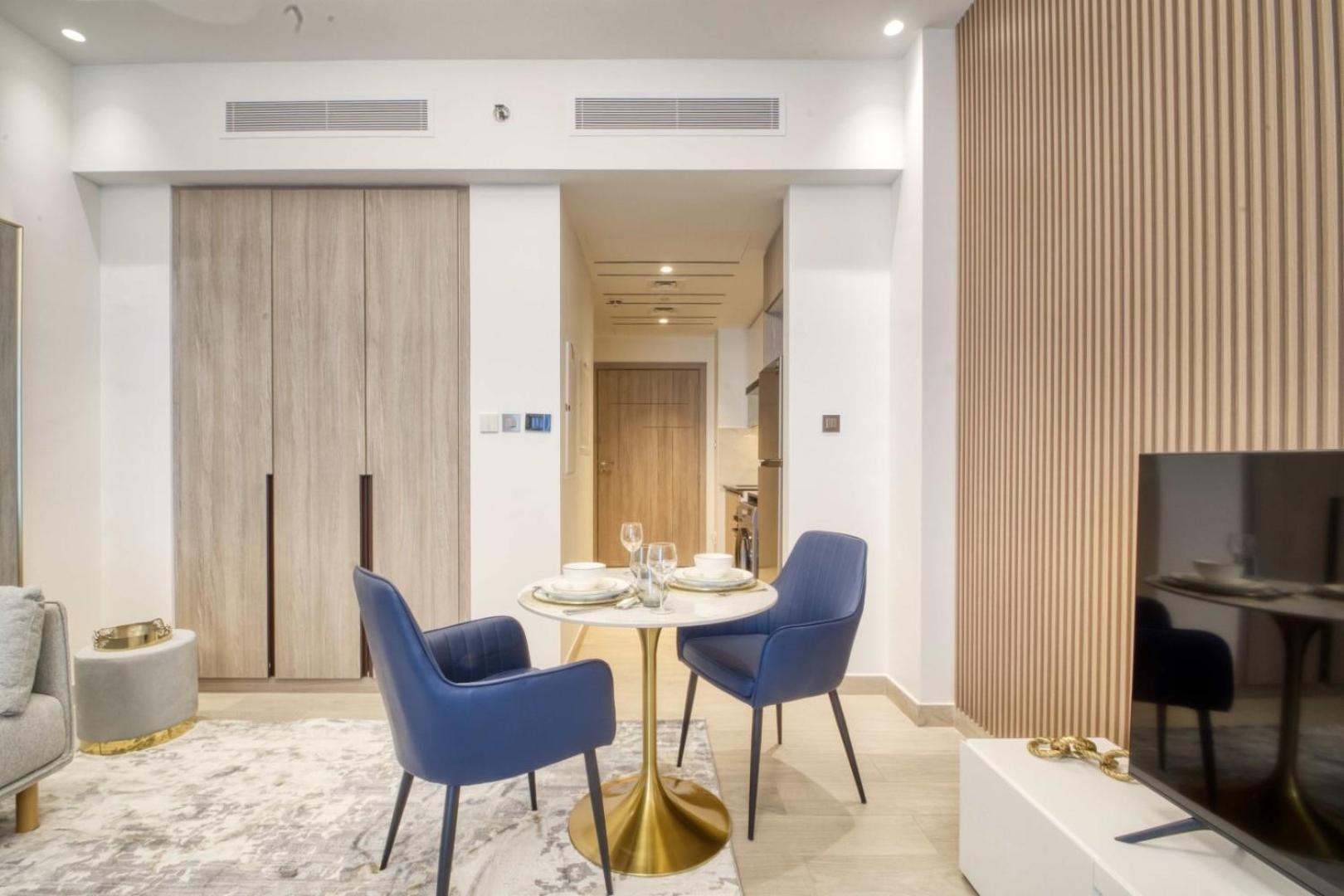 Apartment Elegant In Me Do Re Tower