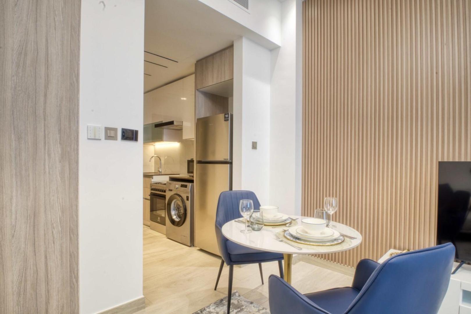 Apartment Elegant In Me Do Re Tower