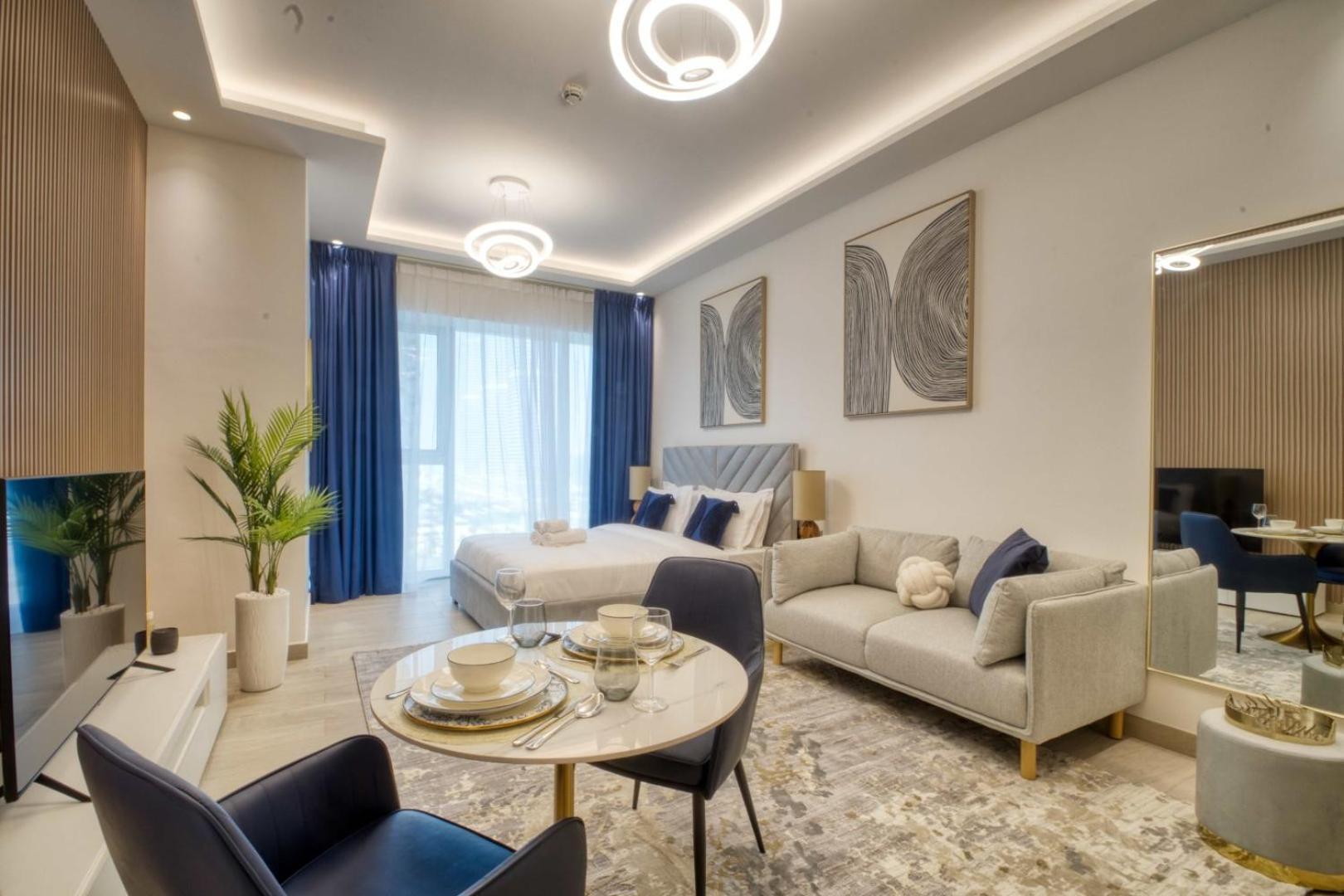 Elegant In Me Do Re Tower Apartment Dubai