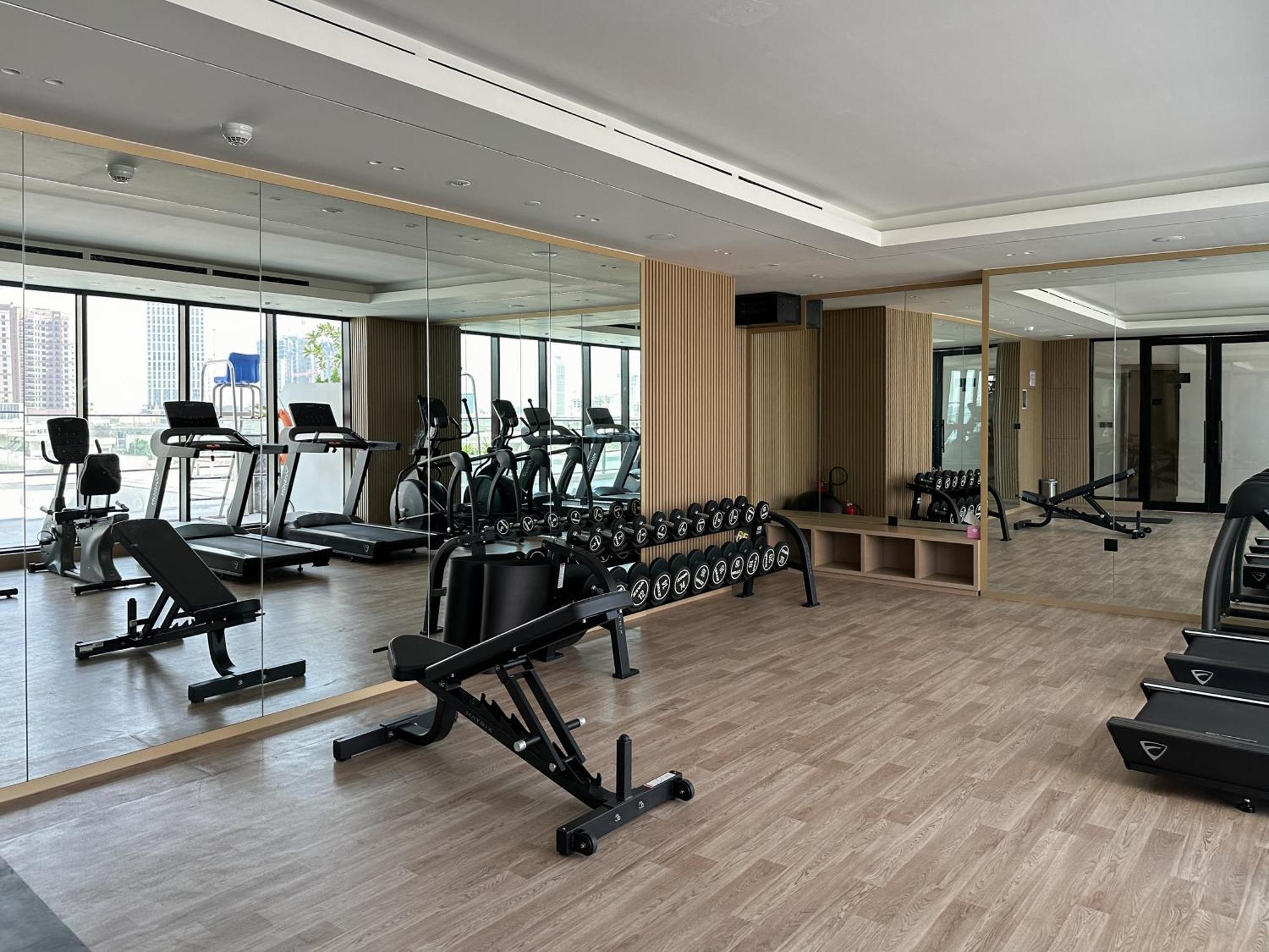 Trophy - The Promenade W Workstation In Jvc Dubai