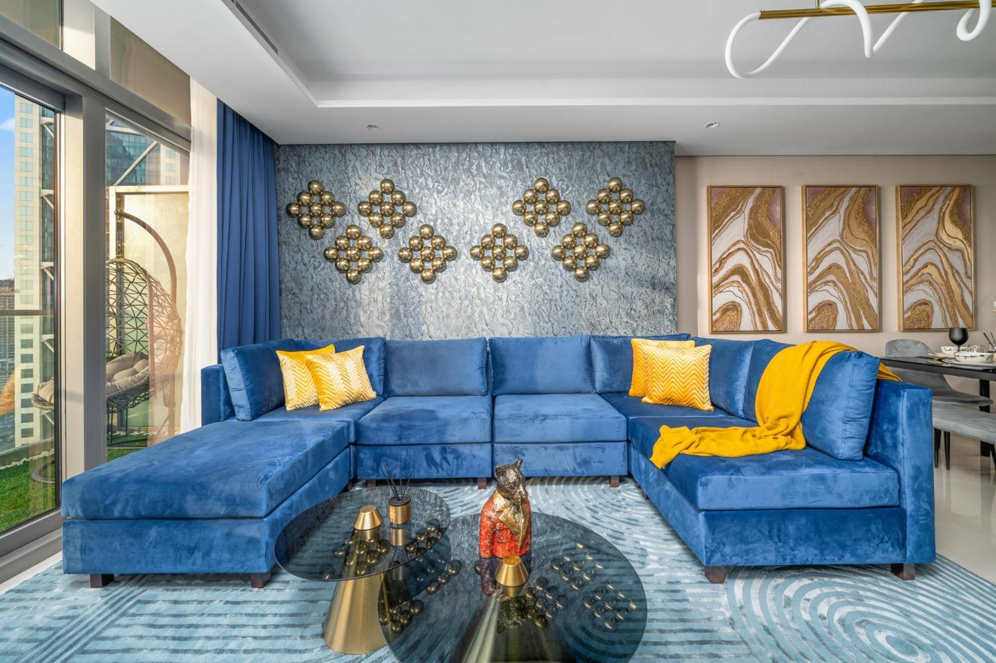 Amazing 64th Floor Infinity Pool With Burj Khalifa Views 2br In Paramount Midtown Apartment