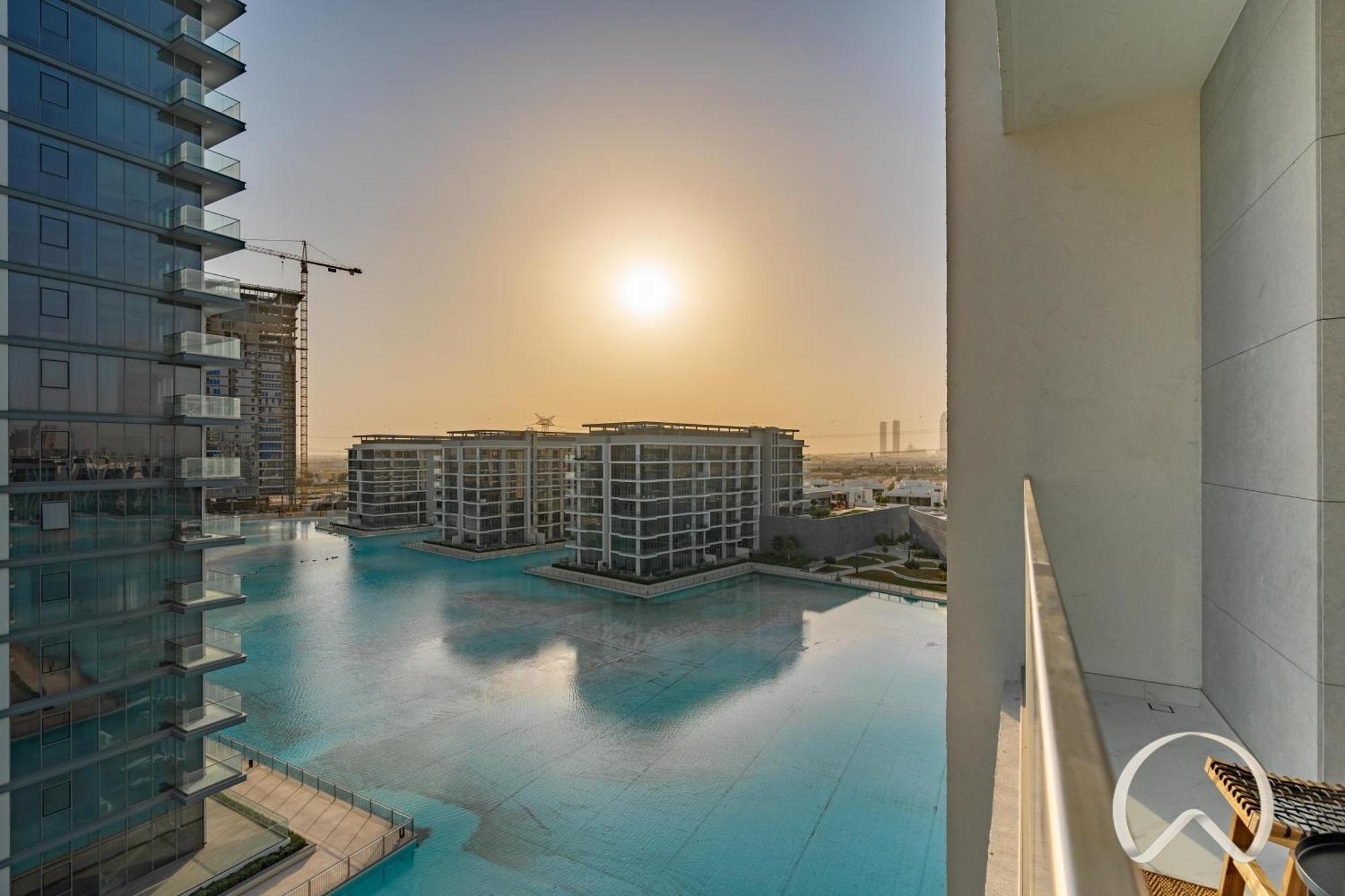 Apartment Oraya - Sleek 1br In District One , Direct Lagoon Access *