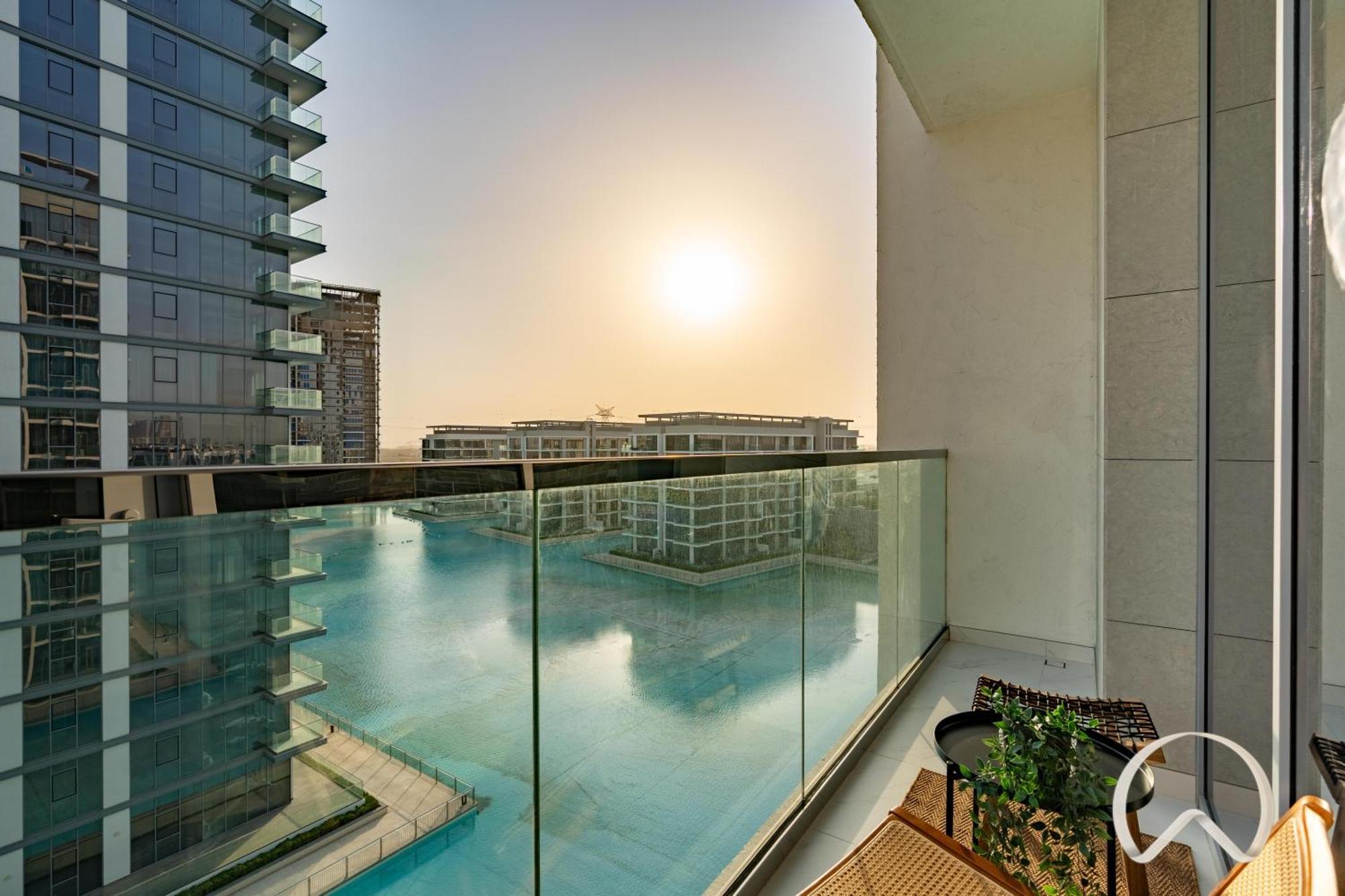 Oraya - Sleek 1br In District One , Direct Lagoon Access * Dubai