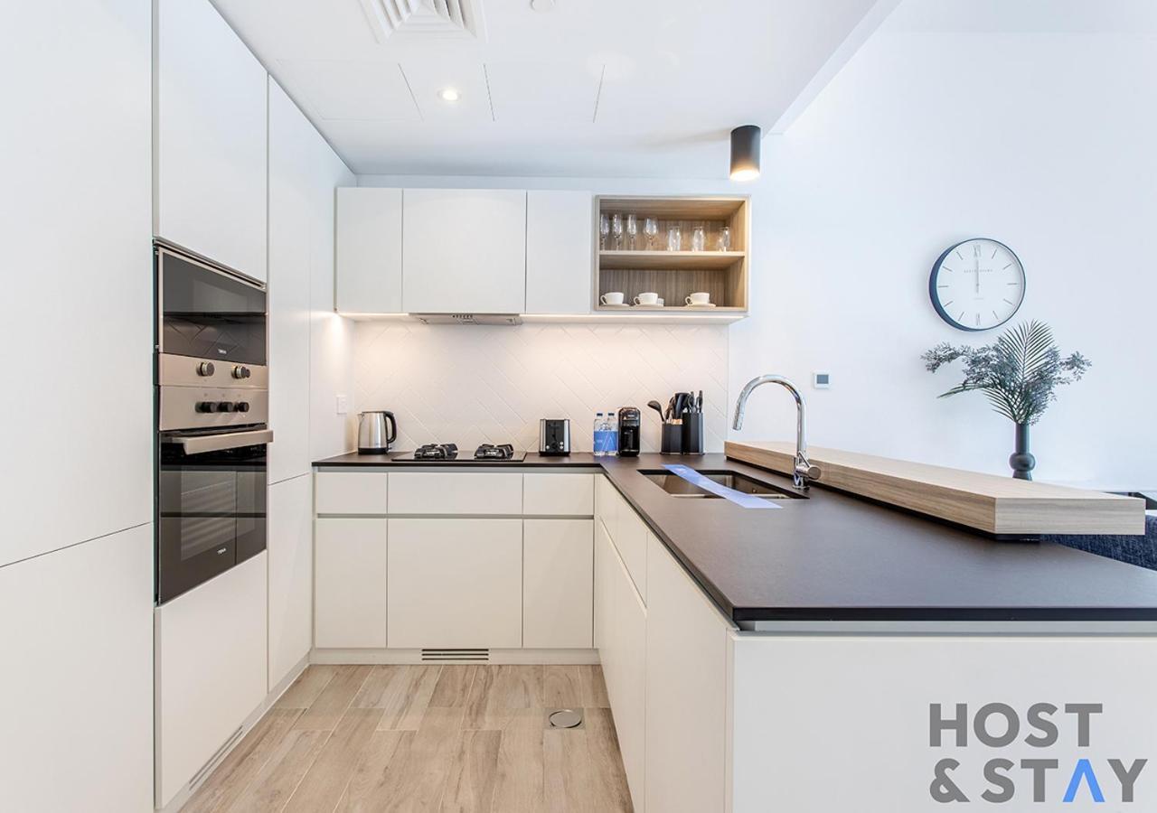 Comfy 1br At Jvc - Ideal For Family & Friends Apartment *