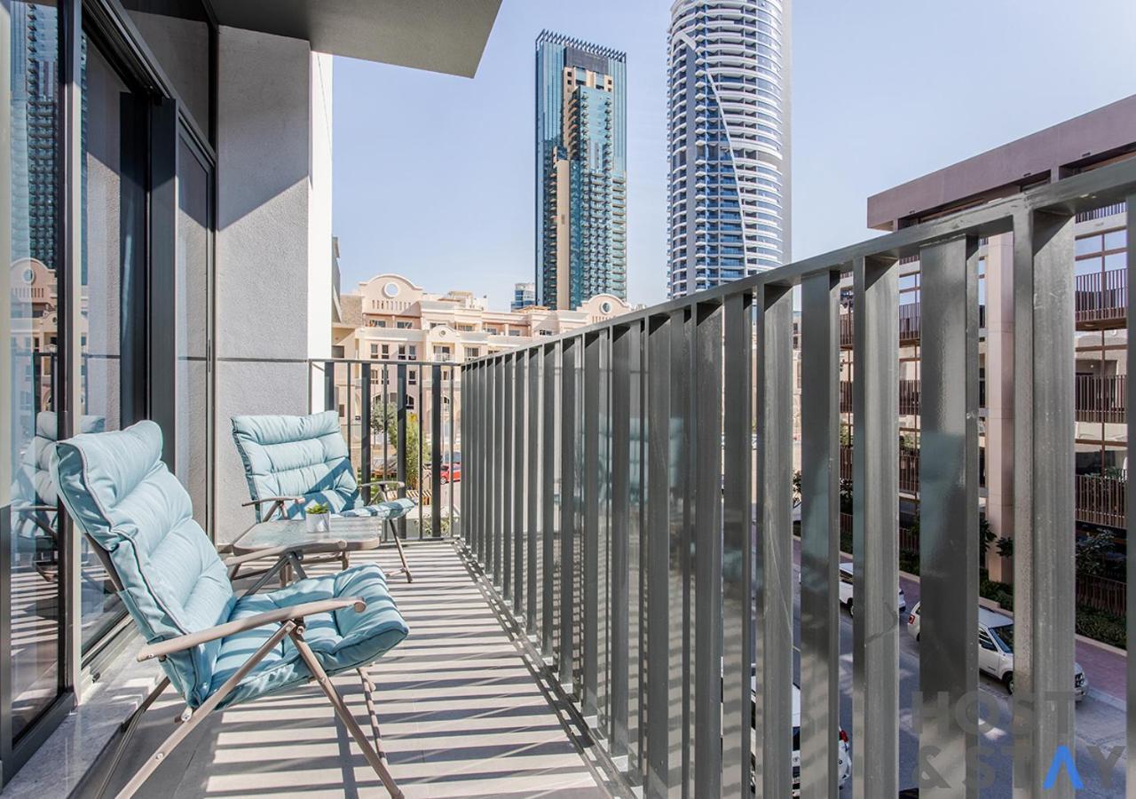 Comfy 1br At Jvc - Ideal For Family & Friends Apartment
