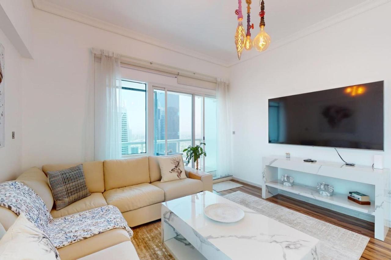 Terrace Tower - Stunning One Bedroom Apartment Dubai