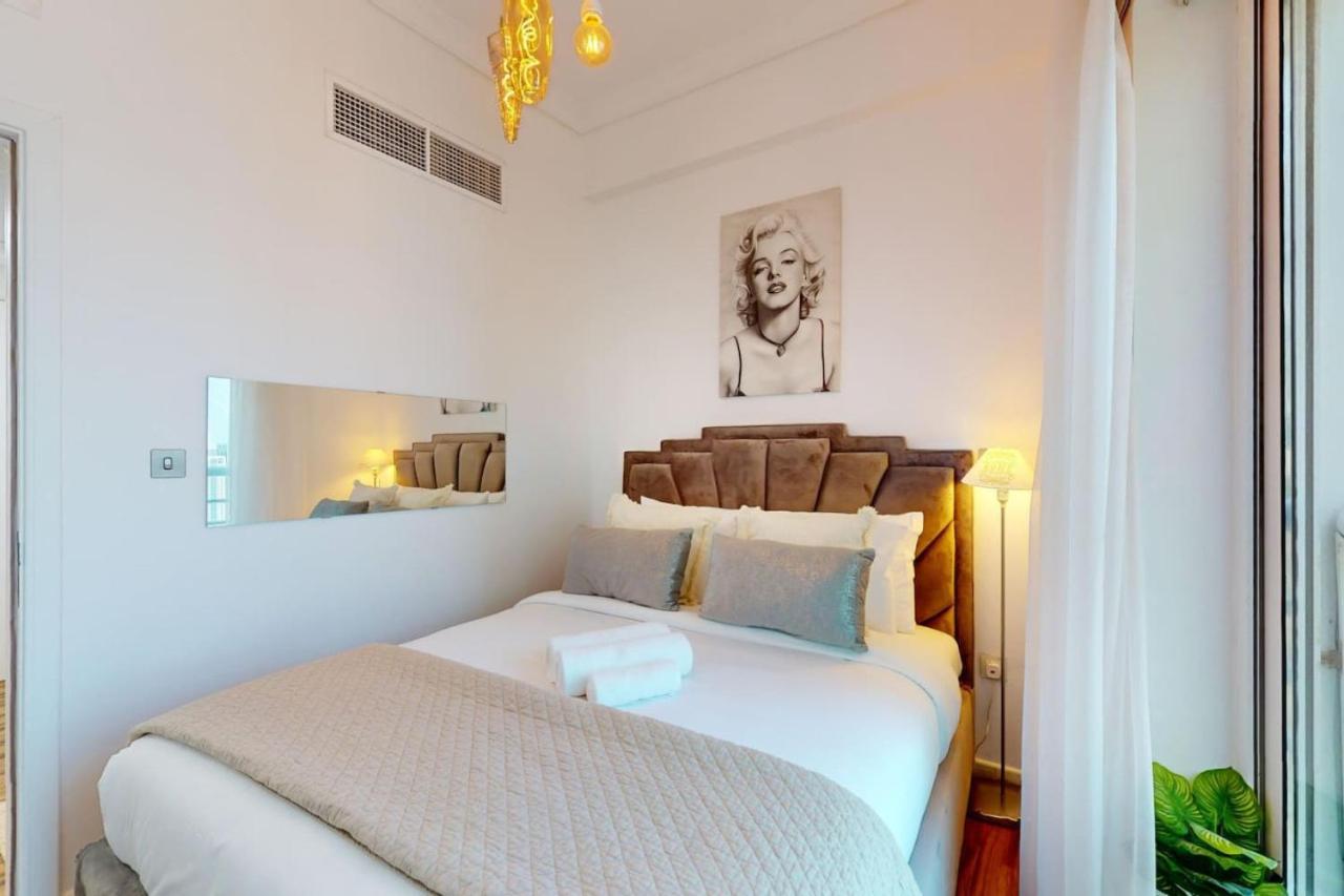 Terrace Tower - Stunning One Bedroom Apartment *