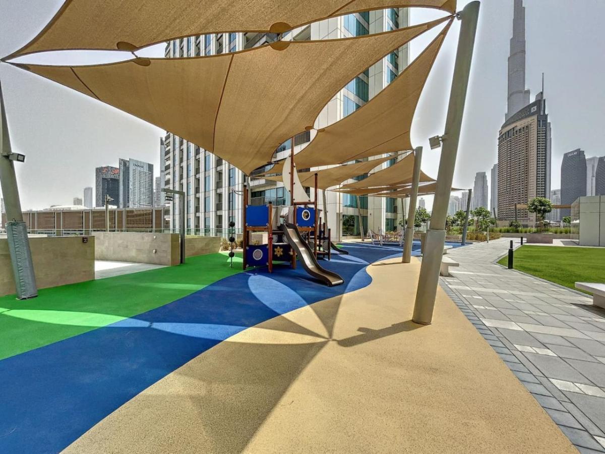 Downtown Views 2 - Sleek Two Bedroom *