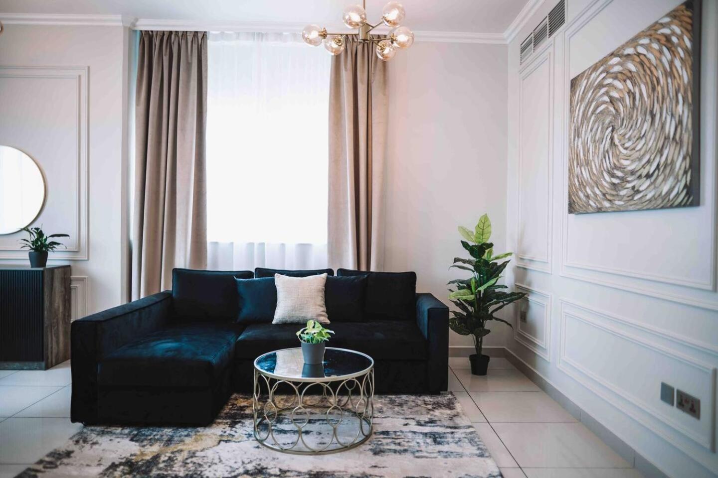 Gorgeous And Sea Views From A High-rise Aparthotel Dubai