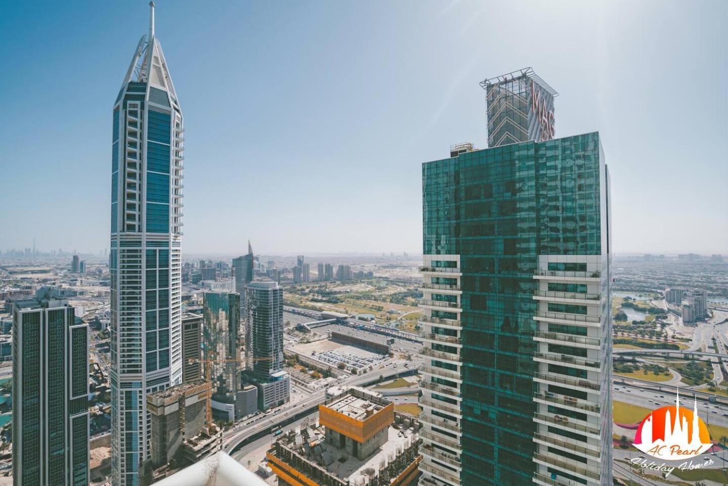 Pristine Sunrise View At 51st Dubai