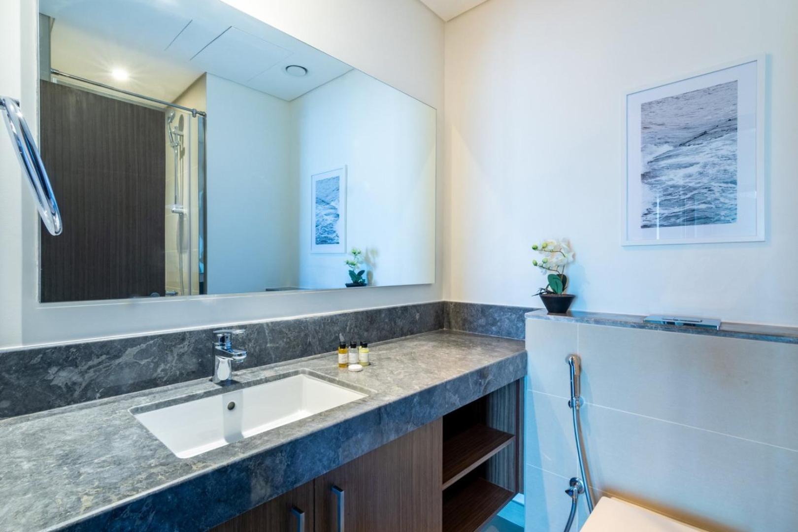 Guestready Azure 52|42 Marina Views Apartment *