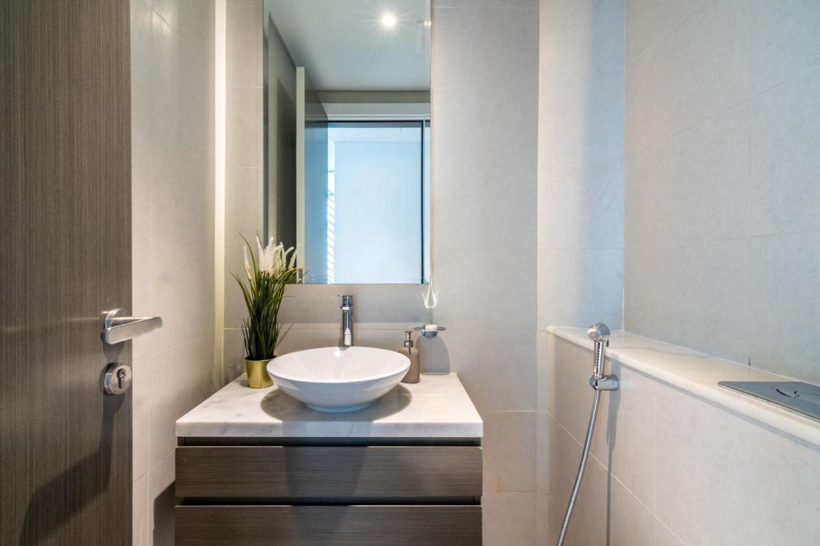 Guestready Homes - Afterlight Roses Apartment Dubai