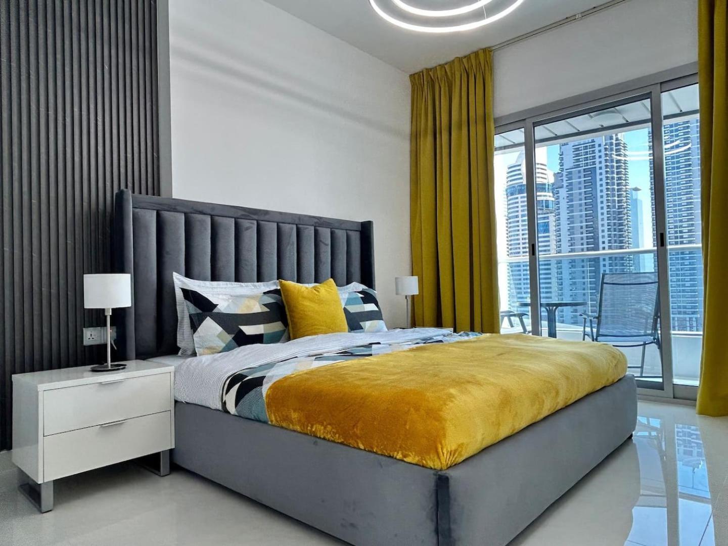 Charming One Bedroom In Marina Daire Dubai