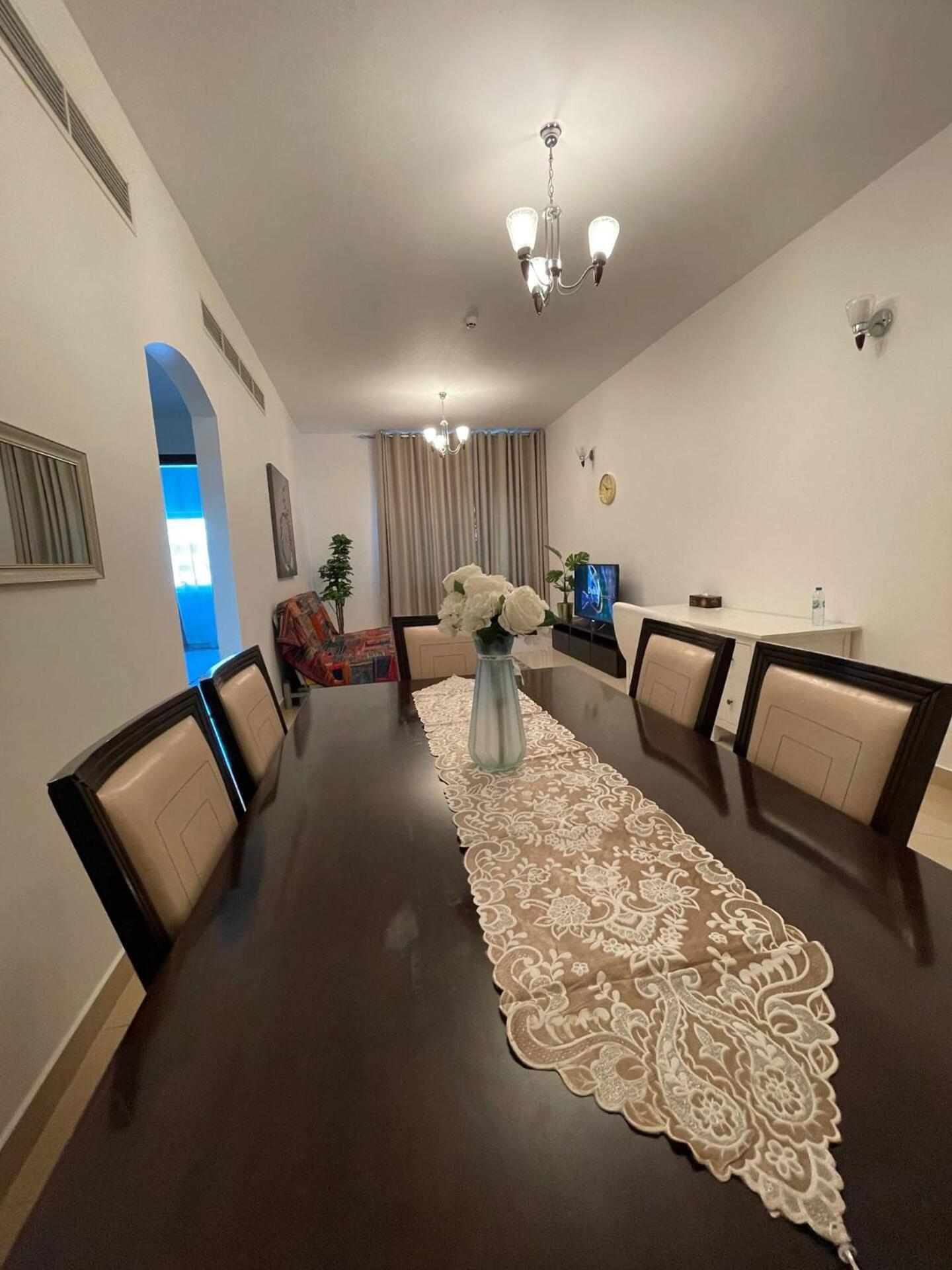 Ferienhaus Away From - Barsha Heights Dubai