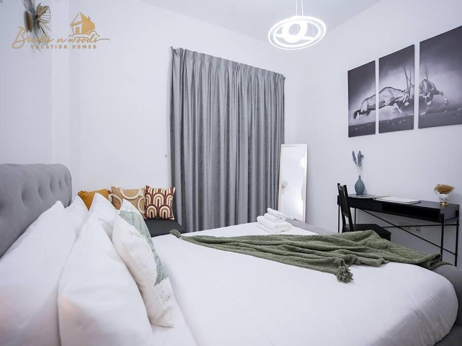Stunning Burj View 1 Bhk