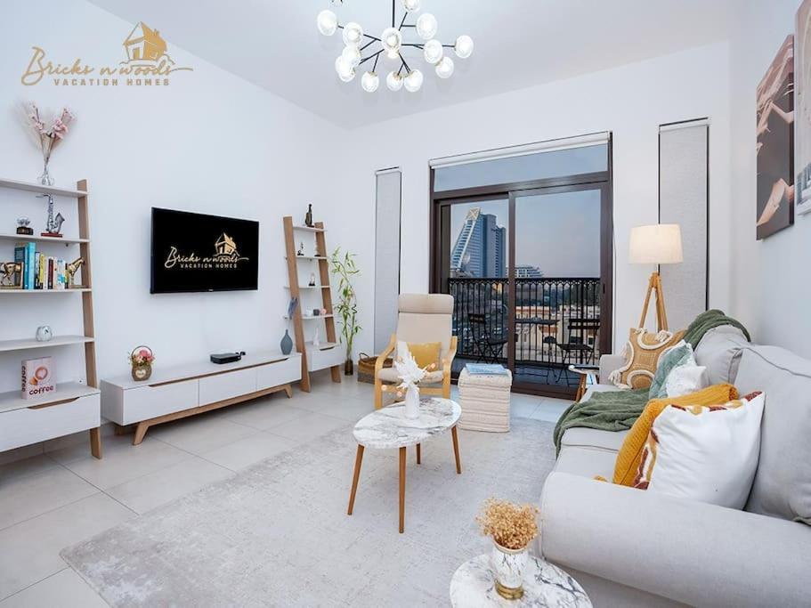 Stunning Burj View 1 Bhk *