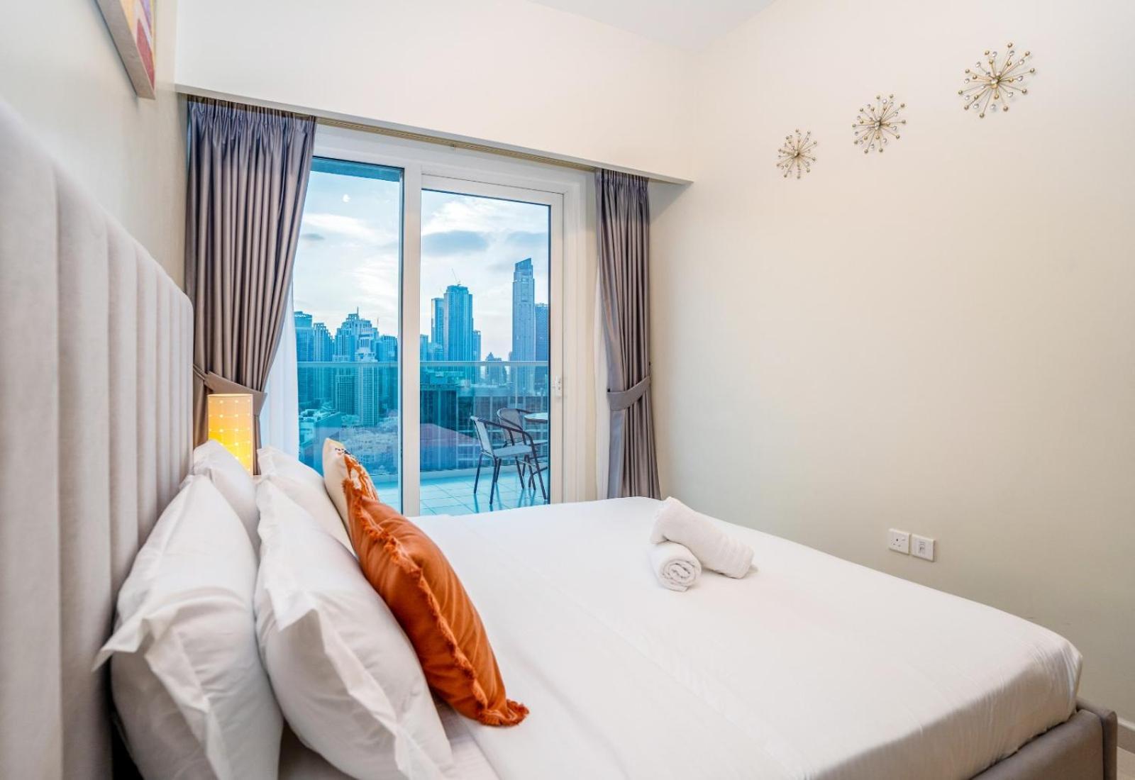 Stunning 2-bedroom Business Bay With Burj Khalifa View & Huge Balcony Apartamento