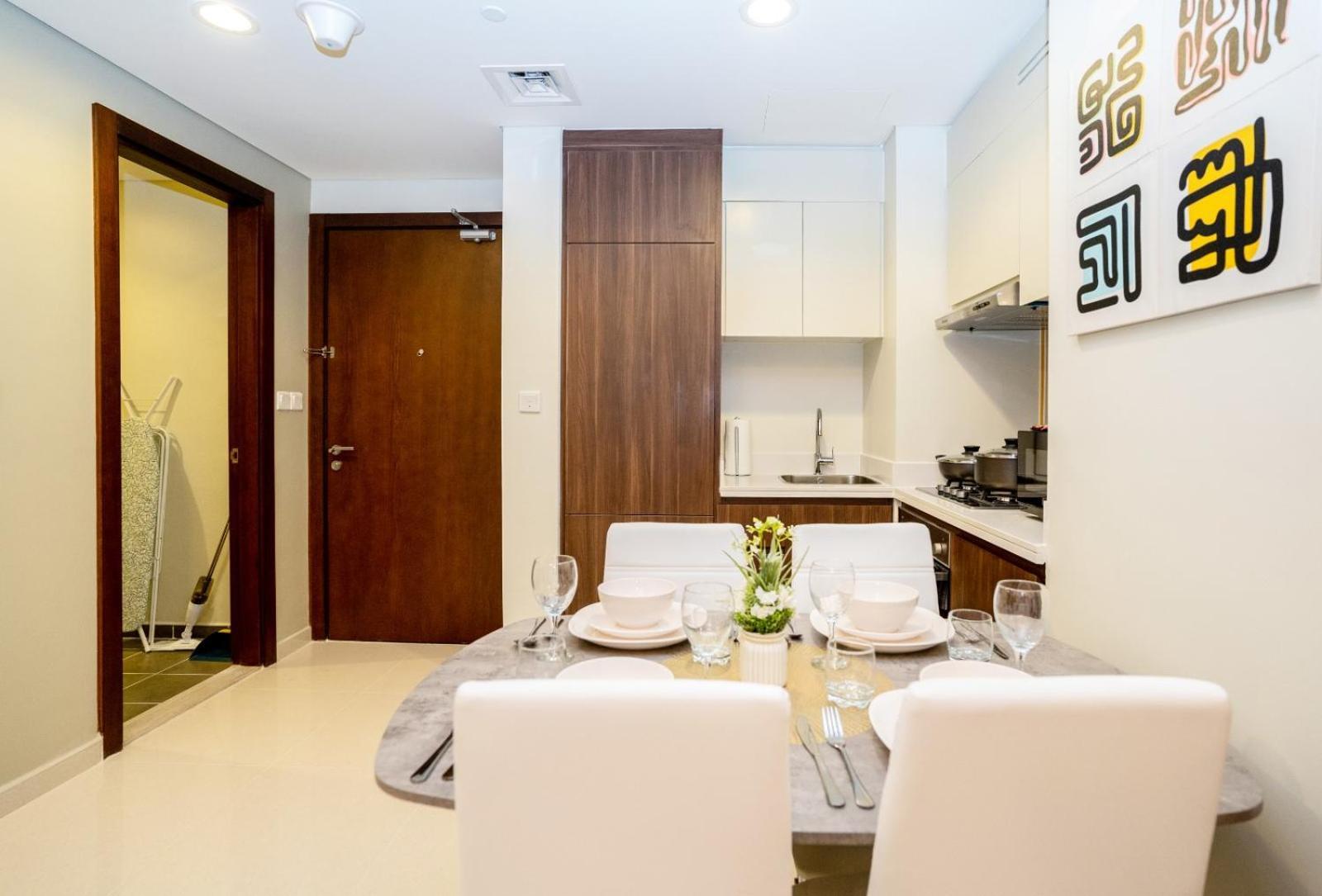Stunning 2-bedroom Business Bay With Burj Khalifa View & Huge Balcony Dubai