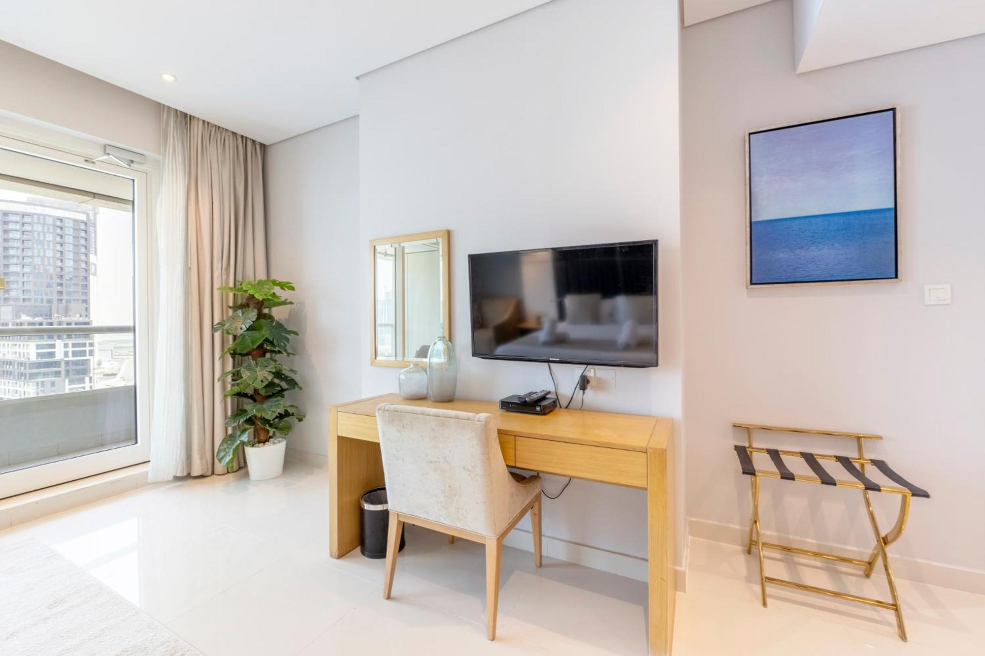 Damac Canal Views Residences 5* Dubai