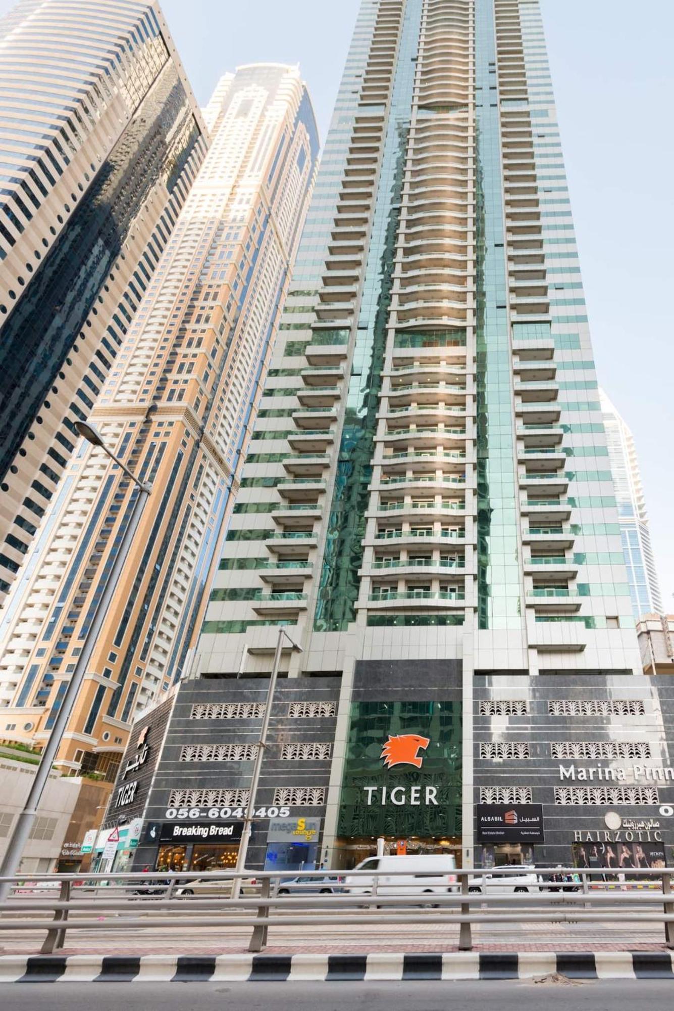 Savor Marina Views From The 64th Floor Dubai