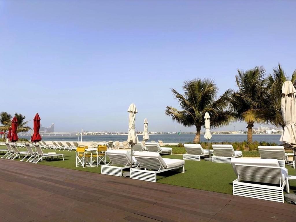 Apartment Luxurious Palm Jumeirah With Sea Views Dubai