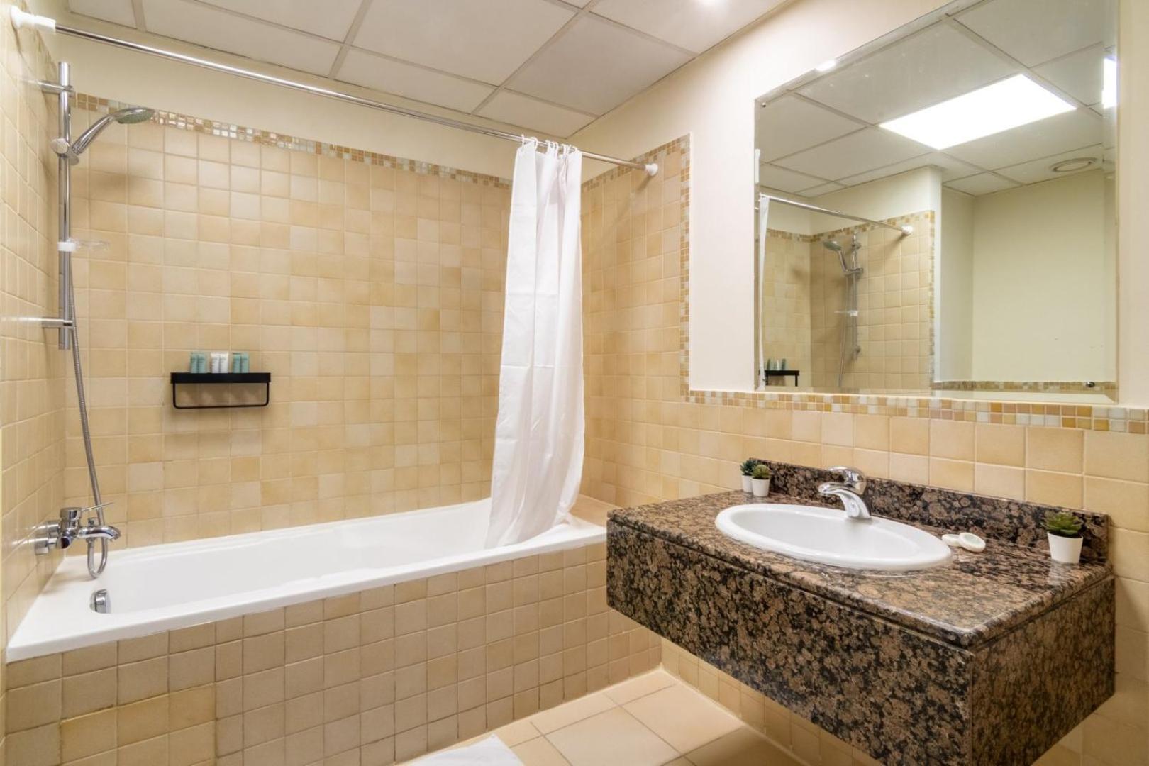 Guestready - Sea La Vie - Lux In Jbr Apartment