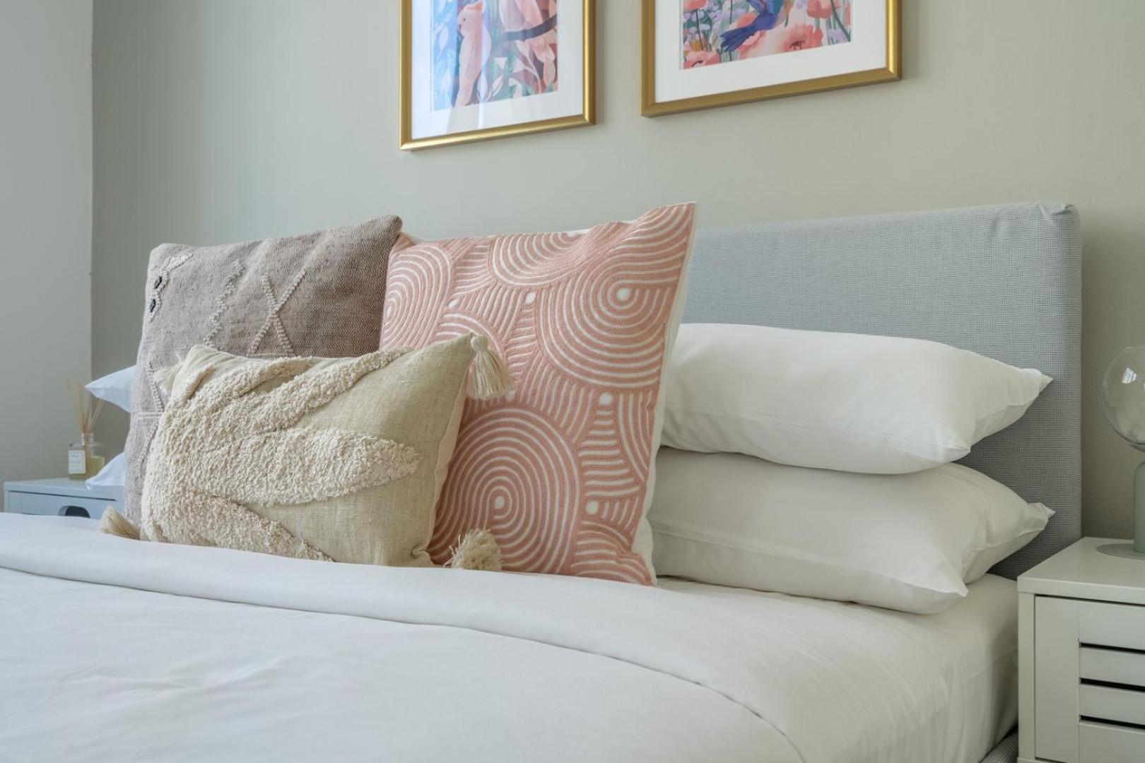 Apartment Guestready - Chic Accents In Hills Dubai