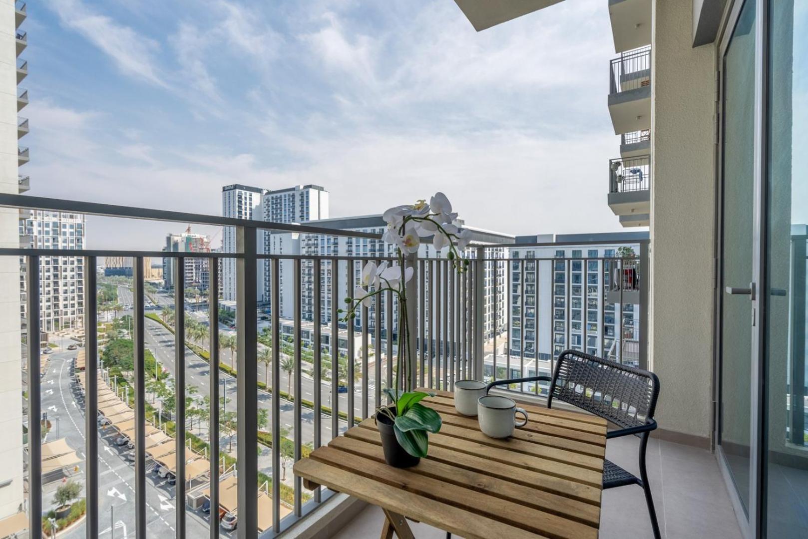 Guestready - Chic Accents In Hills Apartment Dubai