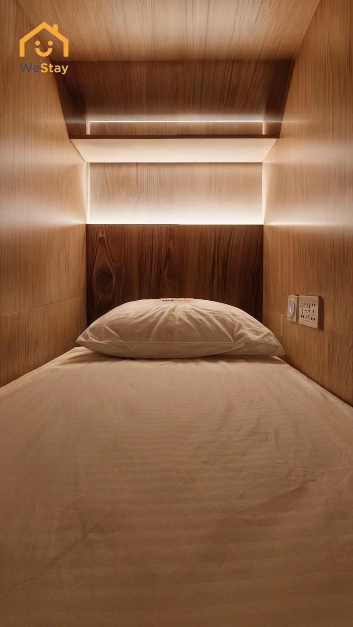 Hostel Westay Capsule Hostel *
