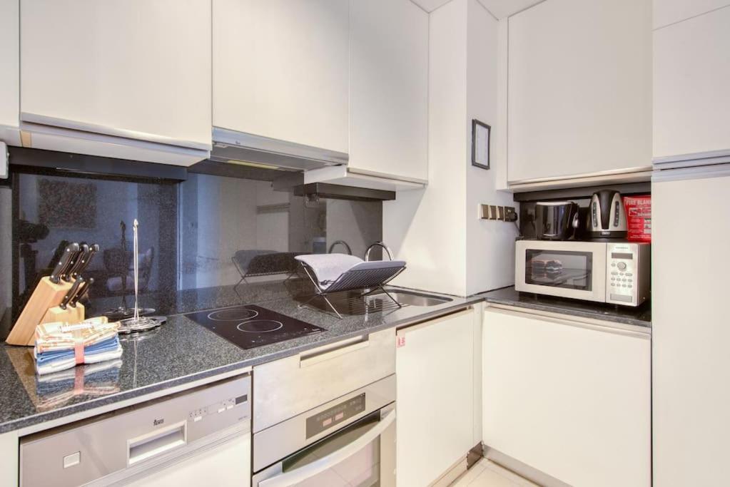 Superhost - At Jw Marriott - The Address Marina Apartment Dubai