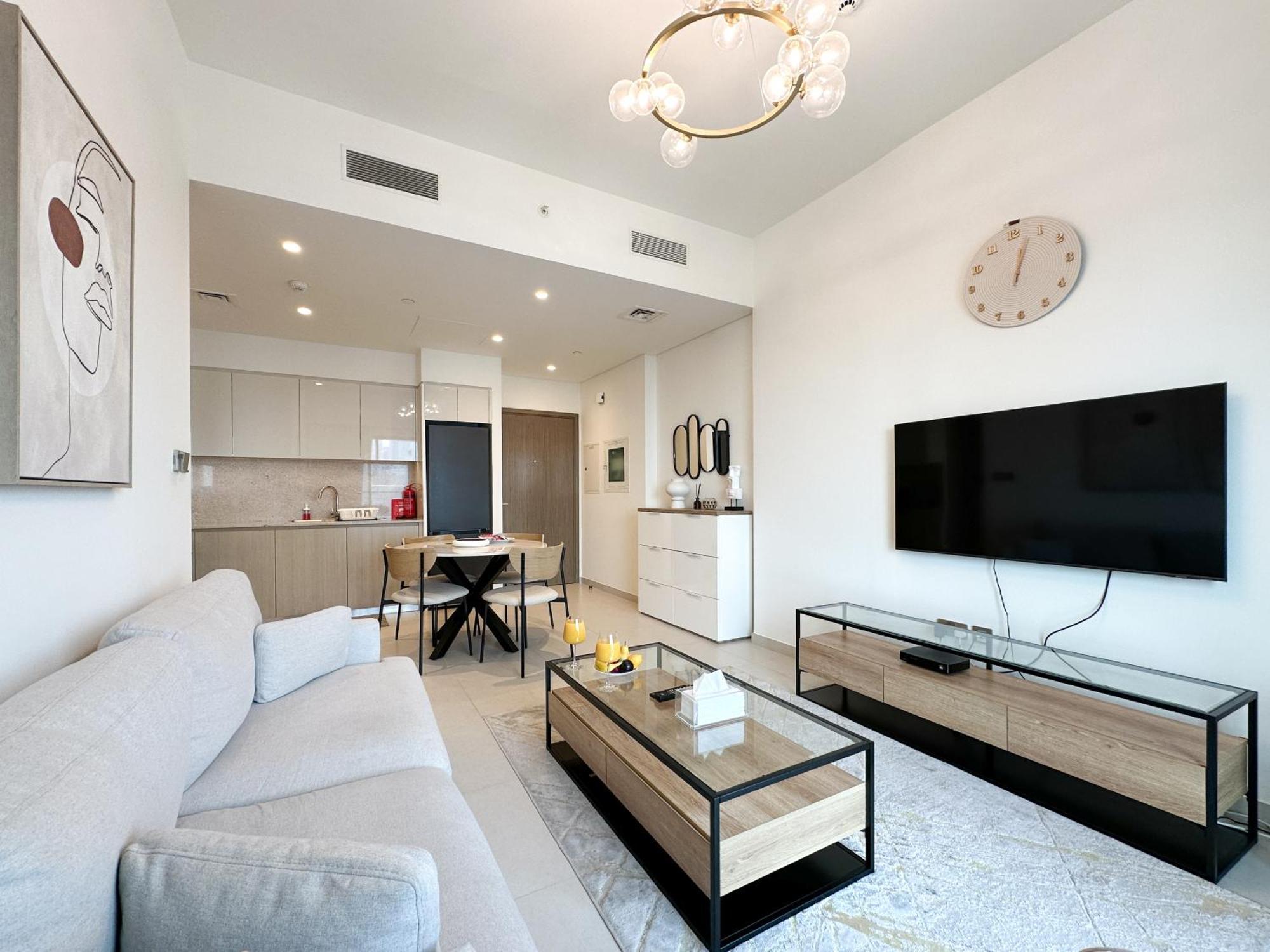Trophy - Downtown Skyview In 35th Floor Apartment Dubai