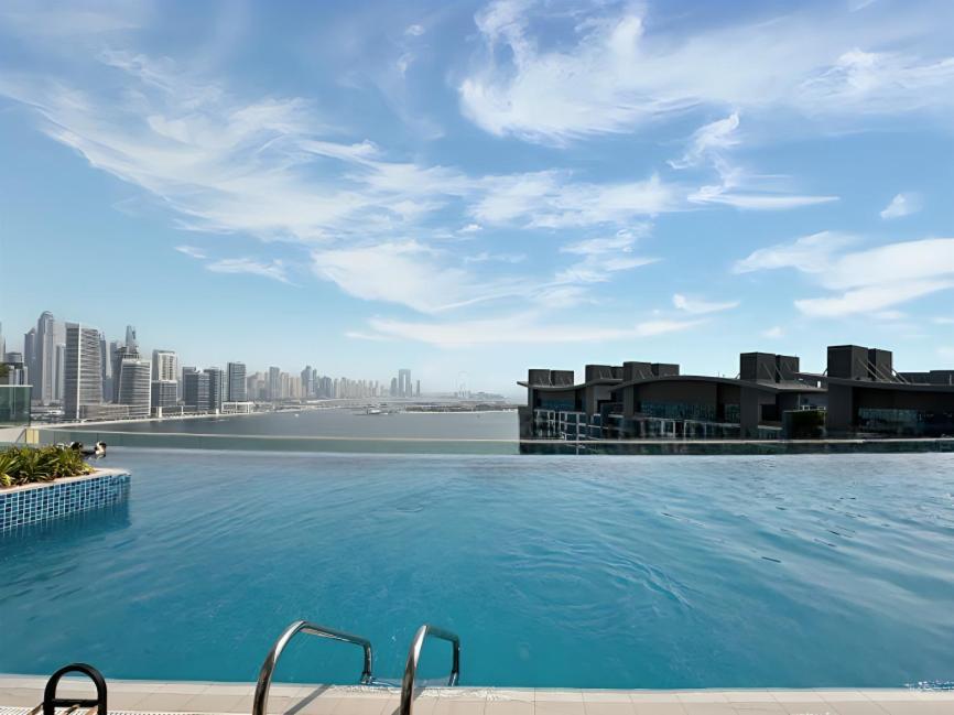 Apartment Luxe Lagoon Palm Private Access With Infinity Pool & Bar Dubai