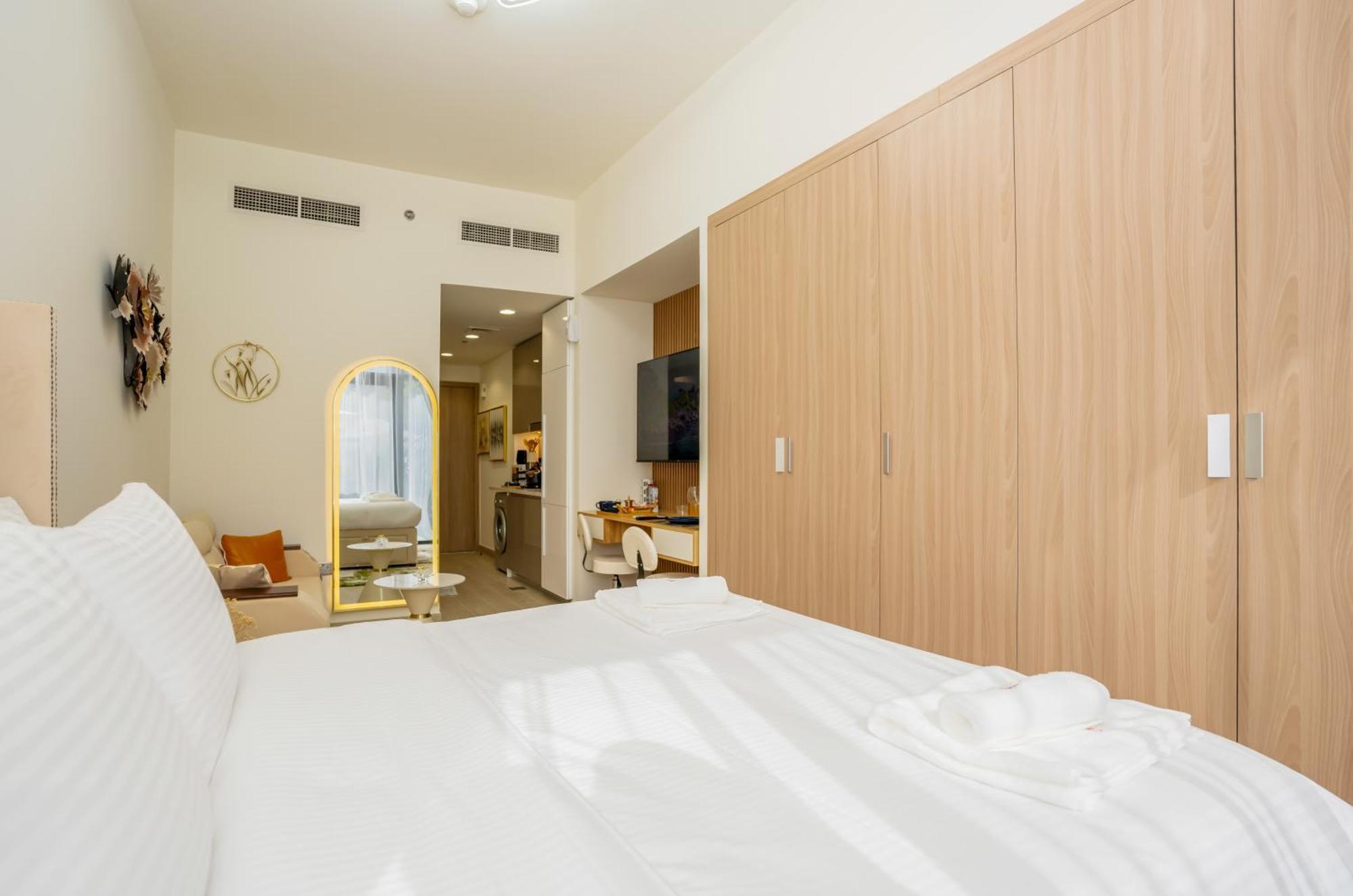 Zapbed House - Azizi Riviera Apartment Dubai