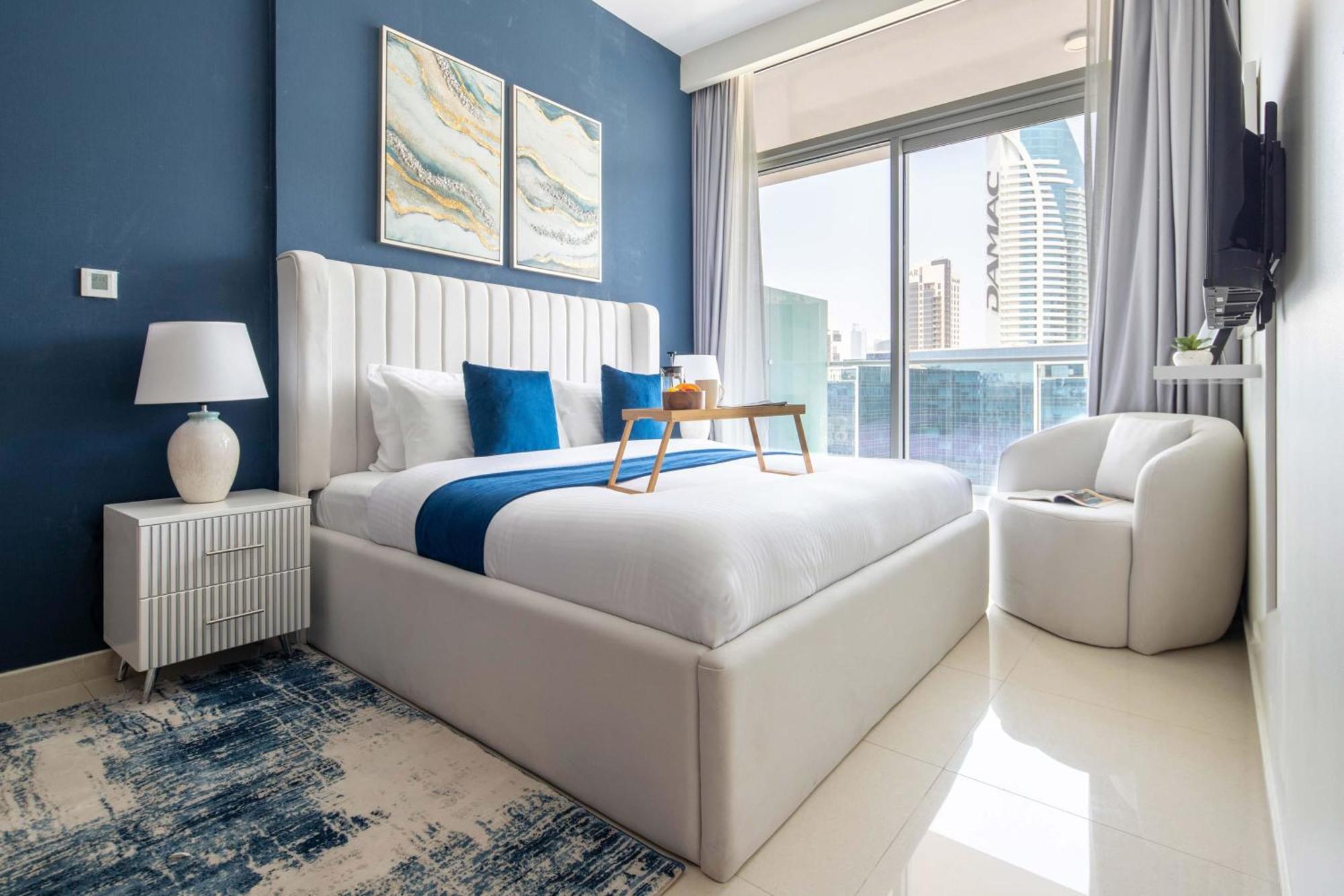 Frank Porter - Vera Residences